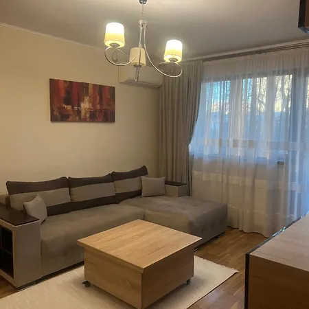 Apartament Eforienord *
